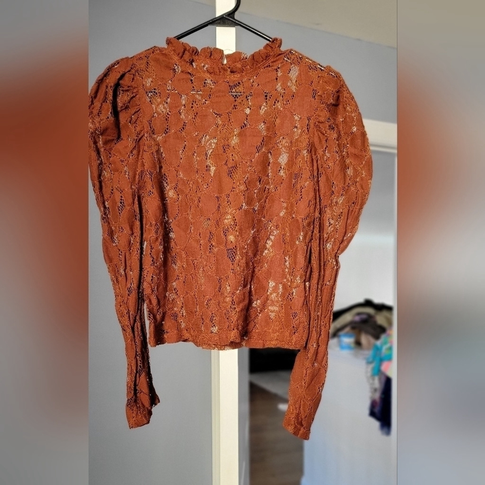 Rust Lace Long Sleeve Blouse with Ruffled Neckline - Picture 4 of 5